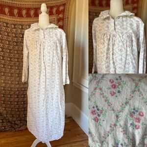 Vintage cotton Floral Nightgown cottagecore size medium